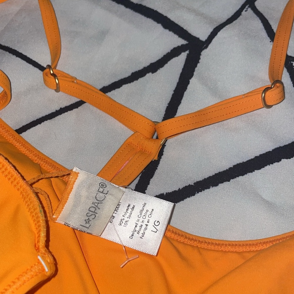 L Space NWOT 3 Piece Set  MSRP $328 "Under The Sun" Bikini & Rash Guard - Picture 10 of 15
